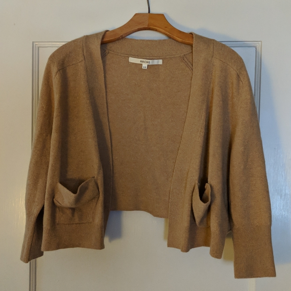 HACHE Tan Cropped Cardigan size 40